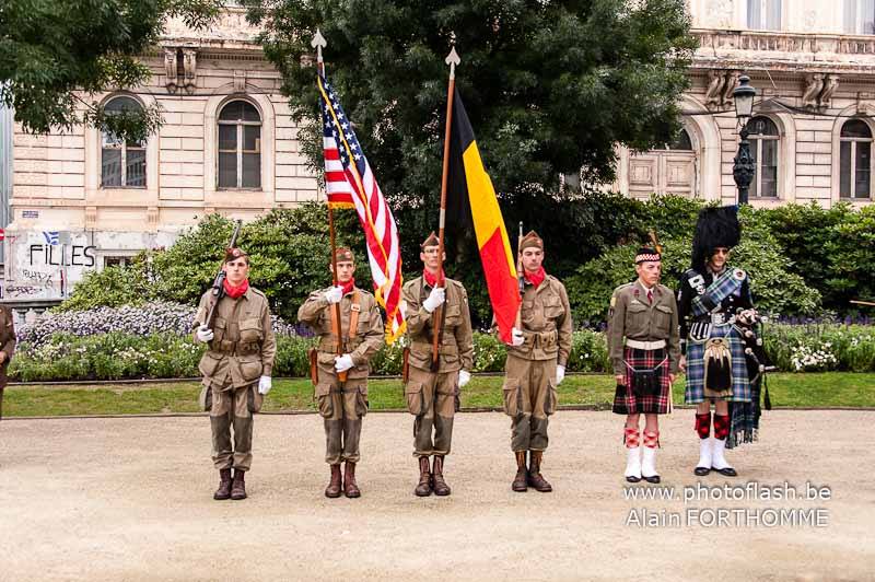 la garde couleurs de la 377th Field Artillery 