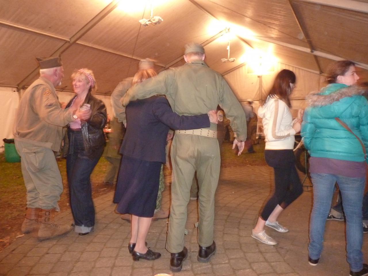 et c'est parti pour enflammer le dance floor...